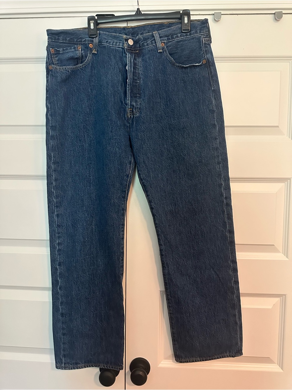 Levi’s 501 Classic Men's Jeans in Dark Blue w/ Button Fly - 38/30